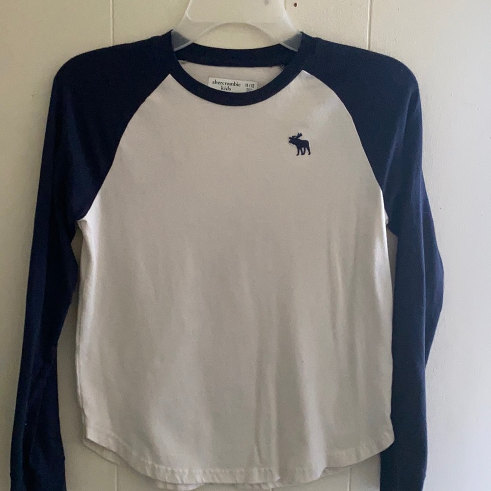 COPY - Abercrombie kids boys long sleeve top size 11/12